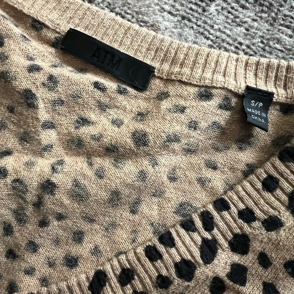 ATM Anthony Thomas Melillo Cheetah Printed V-Neck Sweater - Picture 3 of 5